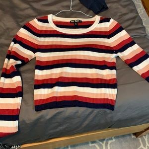cropped long sleeve striped tee size is XL